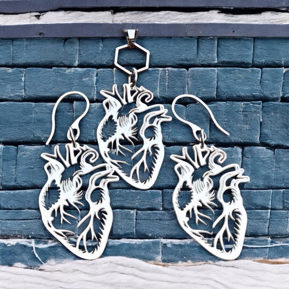 🆕 Human Heart Laser Etched Necklace and Earrings Set Stainless Steel